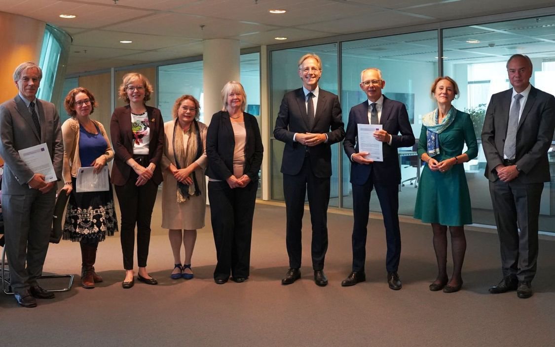 Aanbieding 1ste advies aan Minister Dijkgraaf 14 september 2022